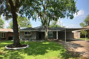 3027 Guese Rd, Houston, TX 77018 - Photo 1