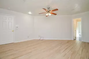 16810 Rippling Mill Dr, Sugar Land, TX 77498 - Photo 11