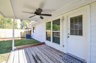 16810 Rippling Mill Dr, Sugar Land, TX 77498 - Photo 19