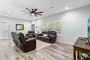 495 Oak Tree Dr, Point Blank, TX 77364 - Photo 9