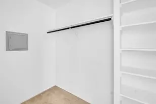 18511 Egret Bay Blvd, Webster, TX 77058 - Photo 9