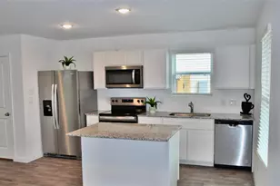 16751 N Marie Vlg Dr, Conroe, TX 77306 - Photo 3