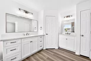 13903 Viewfield Ct, Houston, TX 77059 - Photo 29