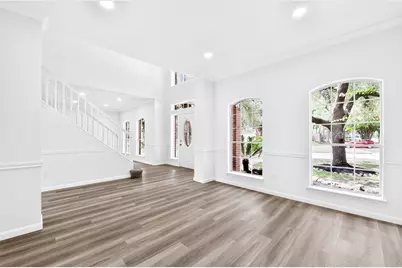13903 Viewfield Court, Houston, TX 77059 - Photo 9