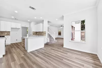 13903 Viewfield Court, Houston, TX 77059 - Photo 19