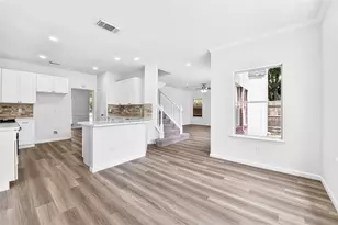 13903 Viewfield Ct, Houston, TX 77059 - Photo 19