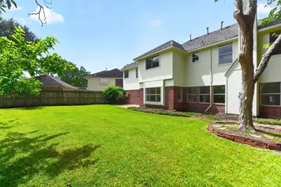 13903 Viewfield Court, Houston, TX 77059 - Photo 37