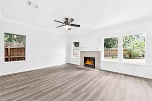 13903 Viewfield Ct, Houston, TX 77059 - Photo 11