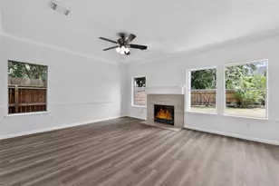 13903 Viewfield Ct, Houston, TX 77059 - Photo 11