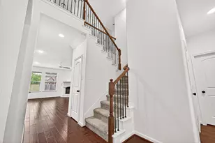 138 S Sawbridge Cir, Spring, TX 77389 - Photo 5