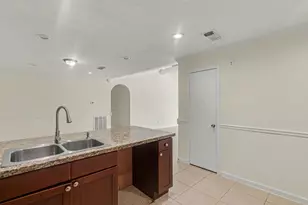 3903 Mountain Rose Ln, Houston, TX 77043 - Photo 9