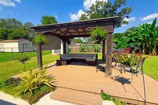 307 Bellmar Ln, Friendswood, TX 77546 - Photo 23