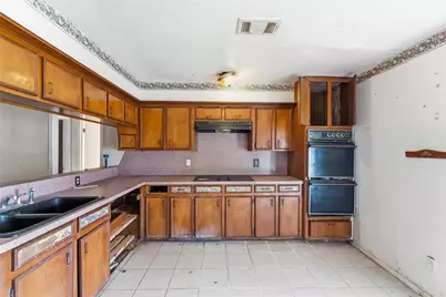 7603 Laura Koppe Road, Houston, TX 77028 - Photo 9