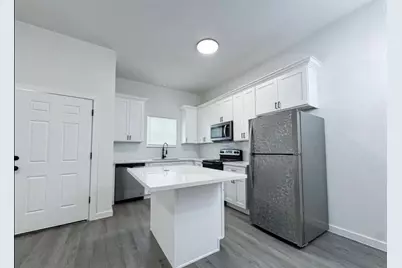328 Clearwater St #A, Houston, TX 77029 - Photo 3