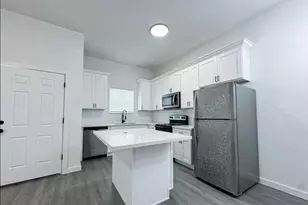 328 Clearwater St, Houston, TX 77029 - Photo 3