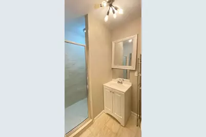 6623 Cresthill Street, Houston, TX 77033 - Photo 15