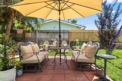 2314 44th Street, Galveston, TX 77550 - Photo 11