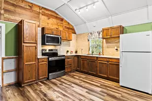 401 Deerfield, Livingston, TX 77351 - Photo 17