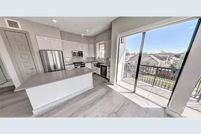 401 W 25th Street #1144, Houston, TX 77008 - Photo 5