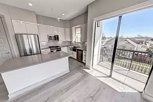 401 W 25th St, Houston, TX 77008 - Photo 5