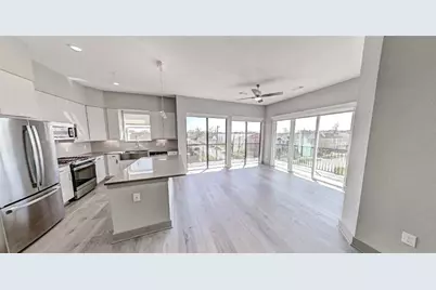 401 W 25th Street #1201, Houston, TX 77008 - Photo 1