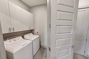 401 W 25th St, Houston, TX 77008 - Photo 11