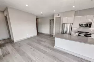 401 W 25th St, Houston, TX 77008 - Photo 17