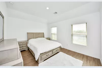 4223 Palmetto Grove Lane, Baytown, TX 77521 - Photo 17