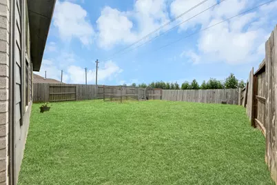 4223 Palmetto Grove Lane, Baytown, TX 77521 - Photo 19