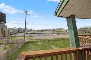 16646 Jolly Roger Rd, Jamaica Beach, TX 77554 - Photo 29
