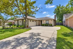 6215 Greenway Forest Ln, Houston, TX 77088 - Photo 1