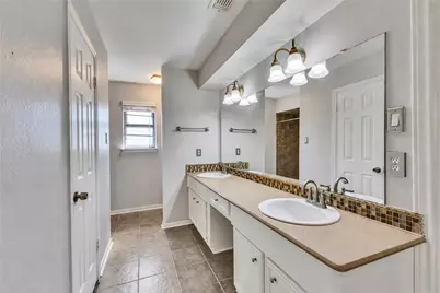 6215 Greenway Forest Lane, Houston, TX 77088 - Photo 25