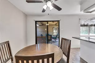 6215 Greenway Forest Ln, Houston, TX 77088 - Photo 19