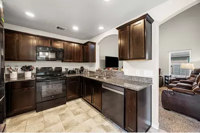 5604 S Buffalo Circle, Willis, TX 77378 - Photo 11