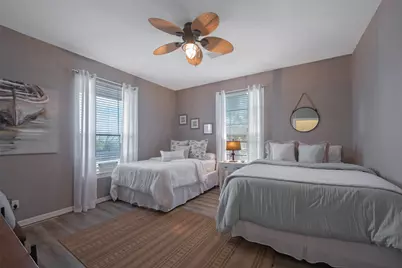 318 Sunset Circle, Tiki Island, TX 77554 - Photo 17