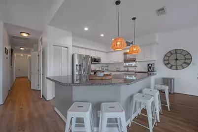 318 Sunset Circle, Tiki Island, TX 77554 - Photo 9
