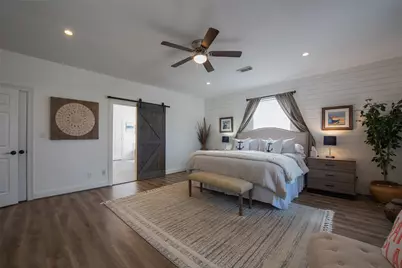 318 Sunset Circle, Tiki Island, TX 77554 - Photo 19