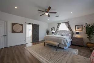 318 Sunset Cir, Tiki Island, TX 77554 - Photo 19