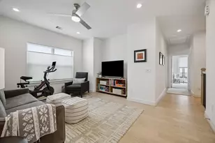 1747 Ojeman Point Ln, Houston, TX 77055 - Photo 13