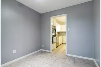 12346 Huntington Venture Drive, Houston, TX 77099 - Photo 13