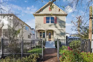 1229 W 16th St, Houston, TX 77008 - Photo 1