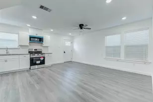 8218 Bigwood St, Houston, TX 77078 - Photo 5