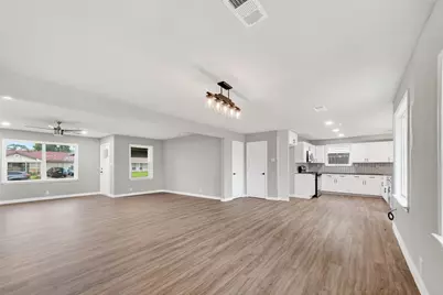 5210 Verdome Lane, Houston, TX 77092 - Photo 11