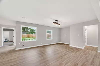 5210 Verdome Lane, Houston, TX 77092 - Photo 9