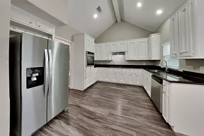 702 Fernglade Drive, Richmond, TX 77406 - Photo 5