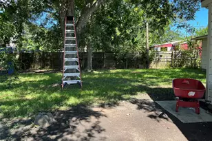 508 Honeysuckle Dr, La Marque, TX 77568 - Photo 3