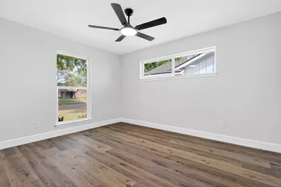 5447 Darnell Street, Houston, TX 77096 - Photo 33