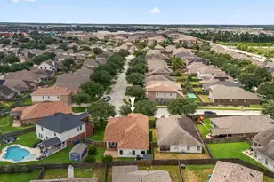 21906 Trapper Lake Dr, Spring, TX 77388 - Photo 47