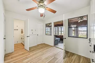 94 Lakeview Dr, Huntsville, TX 77320 - Photo 23