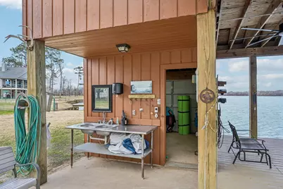 94 Lake View Drive, Huntsville, TX 77320 - Photo 35